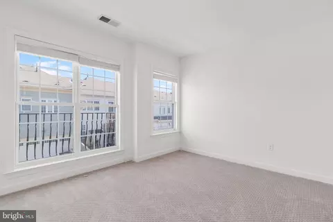 Other - 24902 Earlsford Dr, Chantilly, VA 20152 photo 15 of 17