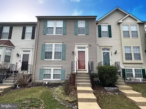 43283 Railstop Ter, Ashburn, VA 20147