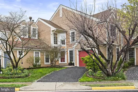 21173 Wildflower Sq, Ashburn, VA 20147