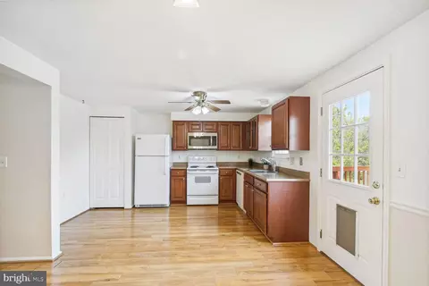 Kitchen - 7 Clinton Ct, Sterling, VA 20165 photo 1 of 1