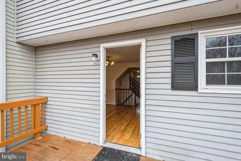 Exterior - 7 Clinton Ct, Sterling, VA 20165 photo 5 of 5