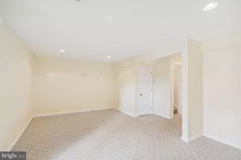 Other - 7 Clinton Ct, Sterling, VA 20165 photo 4 of 9