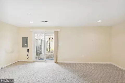 Other - 7 Clinton Ct, Sterling, VA 20165 photo 3 of 9