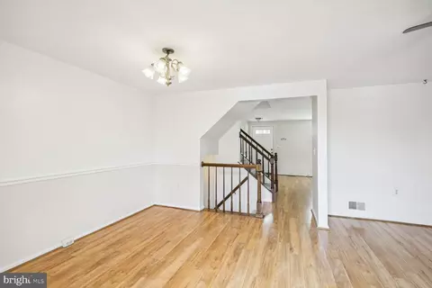 Entry Way - 7 Clinton Ct, Sterling, VA 20165 photo 1 of 1