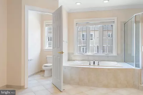 24892 Castleton Dr, Chantilly, VA 20152 photo 31