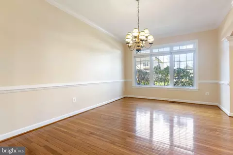 24892 Castleton Dr, Chantilly, VA 20152 photo 12