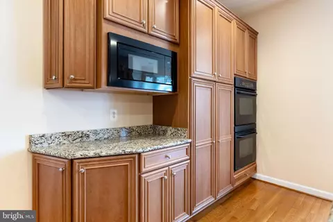 24892 Castleton Dr, Chantilly, VA 20152 photo 17