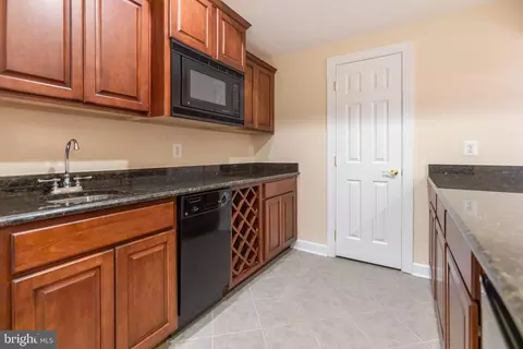 24892 Castleton Dr, Chantilly, VA 20152 photo 45