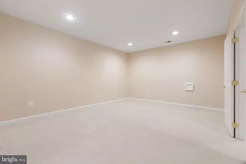 24892 Castleton Dr, Chantilly, VA 20152 photo 47