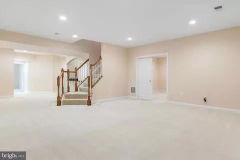 24892 Castleton Dr, Chantilly, VA 20152 photo 42
