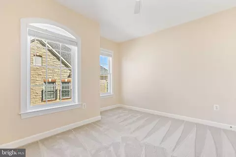 24892 Castleton Dr, Chantilly, VA 20152 photo 38