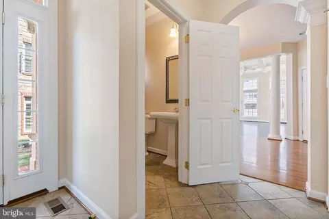 24892 Castleton Dr, Chantilly, VA 20152 photo 23