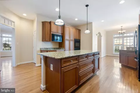 24892 Castleton Dr, Chantilly, VA 20152 photo 14