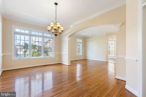 24892 Castleton Dr, Chantilly, VA 20152 photo 11