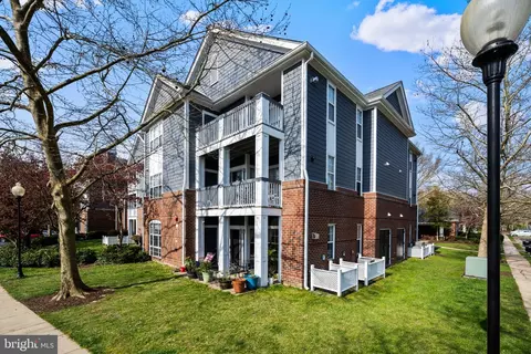 20332 Beechwood Ter #101, Ashburn, VA 20147