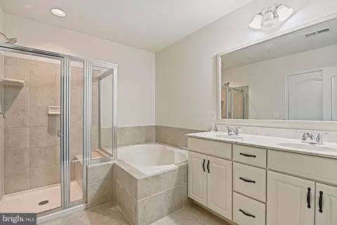 43182 Witham Sq, Ashburn, VA 20148 photo 34