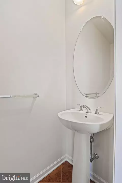 43182 Witham Sq, Ashburn, VA 20148 photo 12