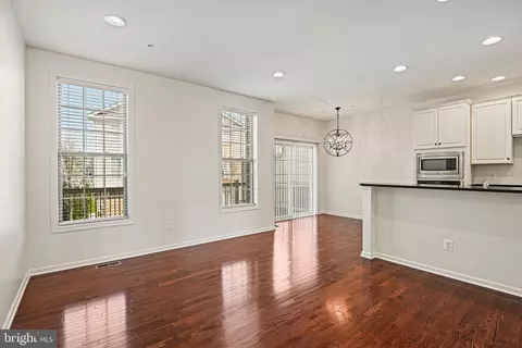 43182 Witham Sq, Ashburn, VA 20148 photo 18