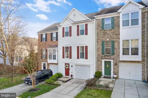 21979 Box Car Sq, Sterling, VA 20166