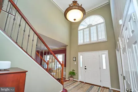 Entry Way - 21315 Windrush Ct, Sterling, VA 20165 photo 1 of 4