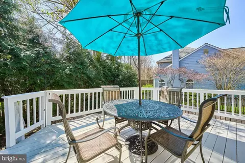 Exterior - 21315 Windrush Ct, Sterling, VA 20165 photo 8 of 14