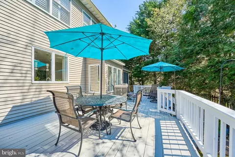 Exterior - 21315 Windrush Ct, Sterling, VA 20165 photo 9 of 14