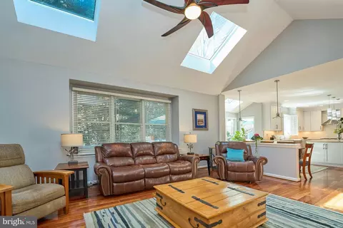 Living - 21315 Windrush Ct, Sterling, VA 20165 photo 3 of 6