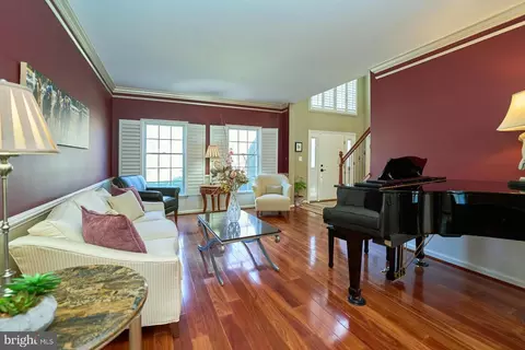 Living - 21315 Windrush Ct, Sterling, VA 20165 photo 4 of 6