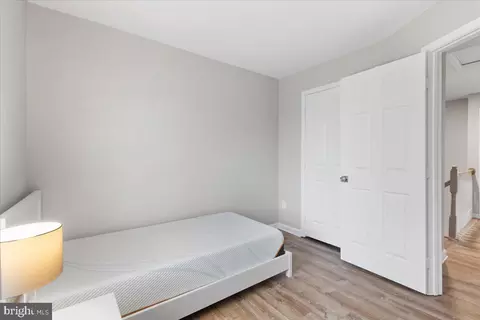 Bedroom - 21094 Cornerpost Sq, Ashburn, VA 20147 photo 5 of 5