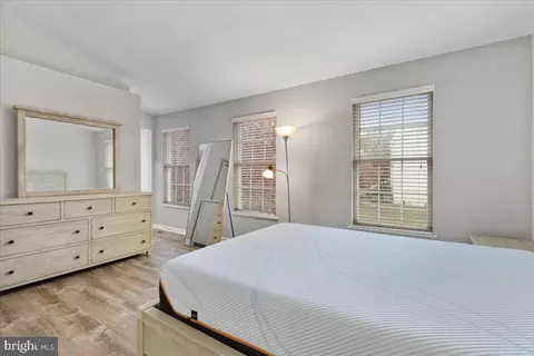 Bedroom - 21094 Cornerpost Sq, Ashburn, VA 20147 photo 2 of 5
