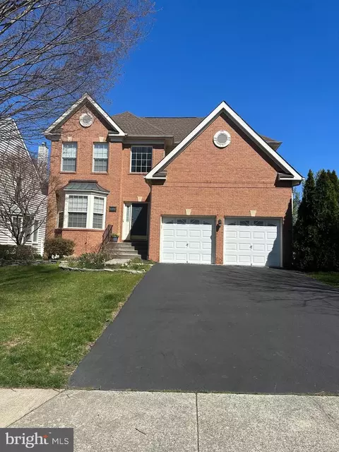 20198 Hidden Creek Ct, Ashburn, VA 20147