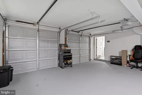 Exterior - 800 E Dickenson Ct, Sterling, VA 20164 photo 4 of 11