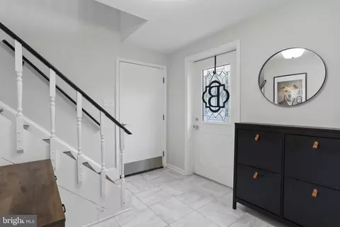 Entry Way - 800 E Dickenson Ct, Sterling, VA 20164 photo 1 of 3