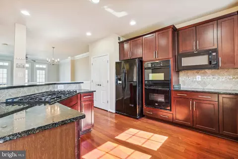 20898 Houseman Ter, Ashburn, VA 20148 photo 13