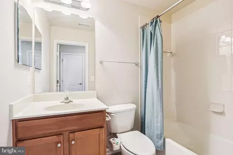 20898 Houseman Ter, Ashburn, VA 20148 photo 29