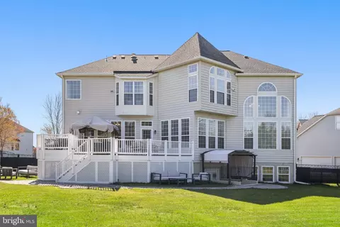 25504 Falling Cedars Ct, Chantilly, VA 20152 photo 3