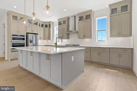 Kitchen - 19828 Bodmer Dr, Ashburn, VA 20147 photo 1 of 3