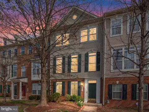 44258 Huron Ter, Ashburn, VA 20147