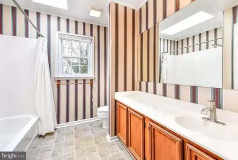 Bath - 45801 Evening Way, Sterling, VA 20164 photo 3 of 3