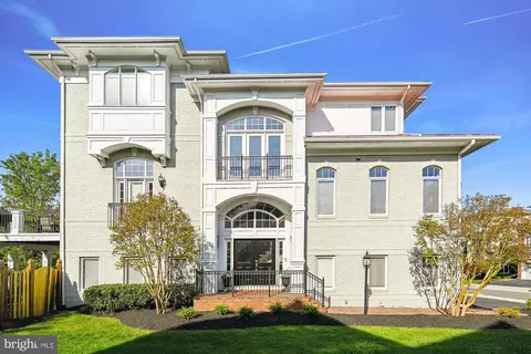 43578 Wild Ginger Ter, Leesburg, VA 20176