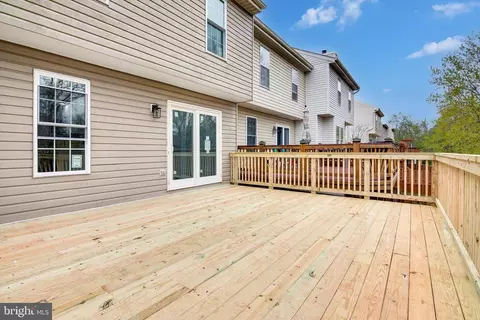 Exterior - 43474 Postrail Sq, Ashburn, VA 20147 photo 3 of 3