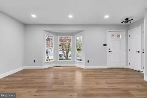Living - 43474 Postrail Sq, Ashburn, VA 20147 photo 1 of 1