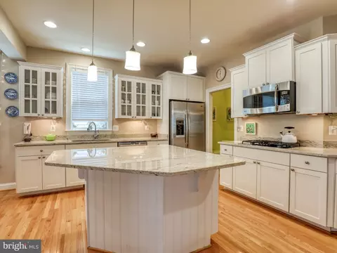 42706 Chisholm Dr, Broadlands, VA 20148 photo 7