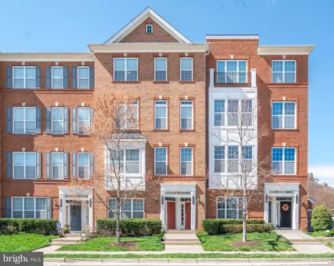 23569 Belvoir Woods Ter, Ashburn, VA 20148