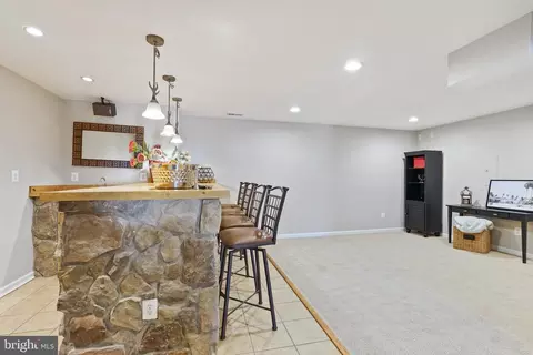 Dining - 25935 Gregory Ct, Chantilly, VA 20152 photo 6 of 6
