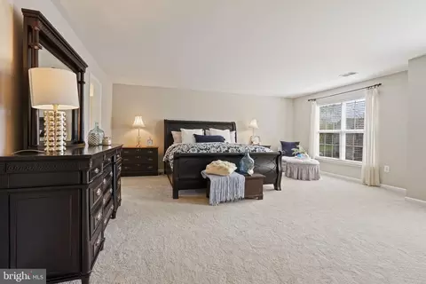 Bedroom - 25935 Gregory Ct, Chantilly, VA 20152 photo 7 of 9