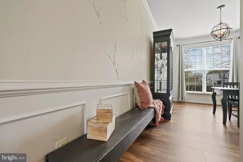 Entry Way - 25935 Gregory Ct, Chantilly, VA 20152 photo 2 of 3
