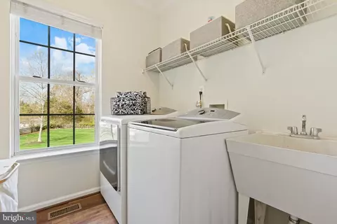 Other - 25935 Gregory Ct, Chantilly, VA 20152 photo 2 of 4