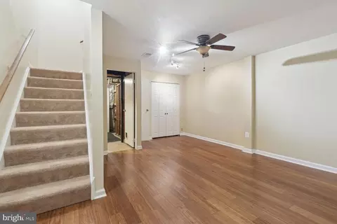 Entry Way - 45 Bickel Ct, Sterling, VA 20165 photo 4 of 5