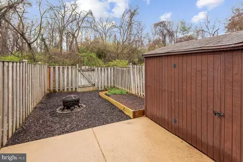 Exterior - 45 Bickel Ct, Sterling, VA 20165 photo 4 of 6